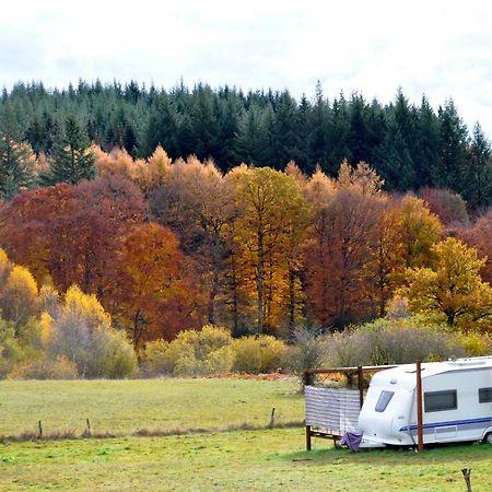 Guillerin Caravan And Glamping Sornac Exterior photo