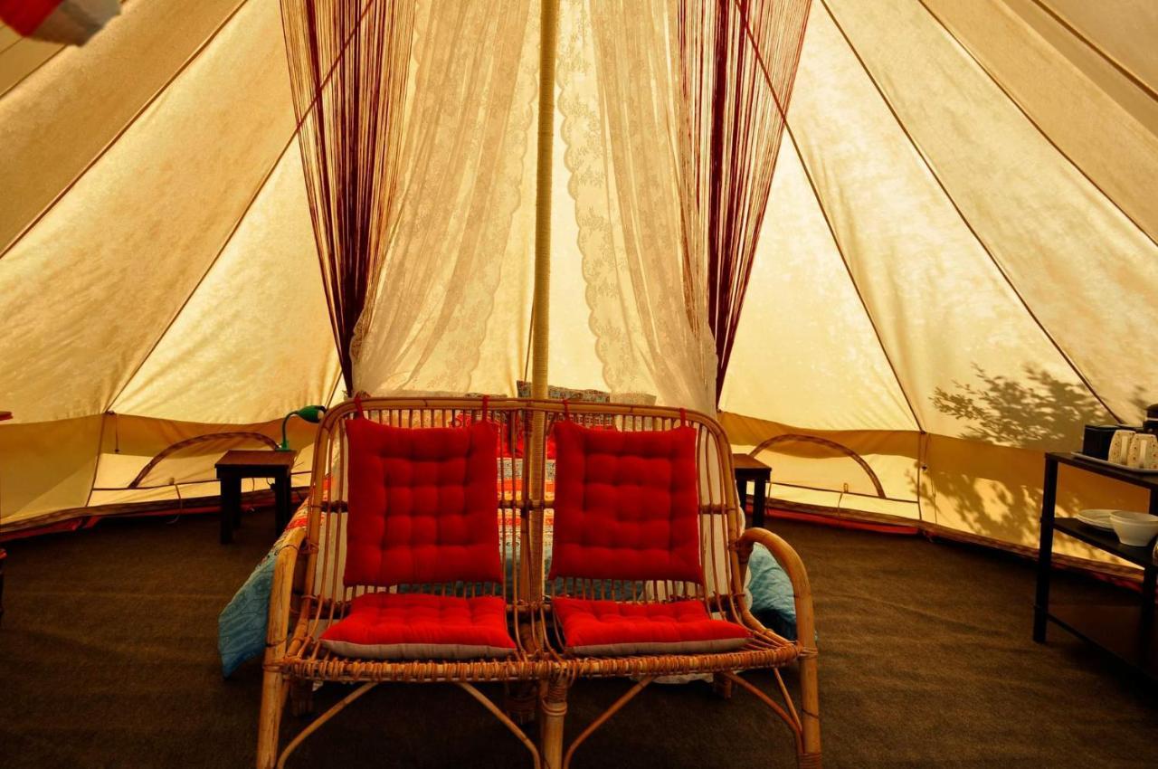 Guillerin Caravan And Glamping Sornac Exterior photo