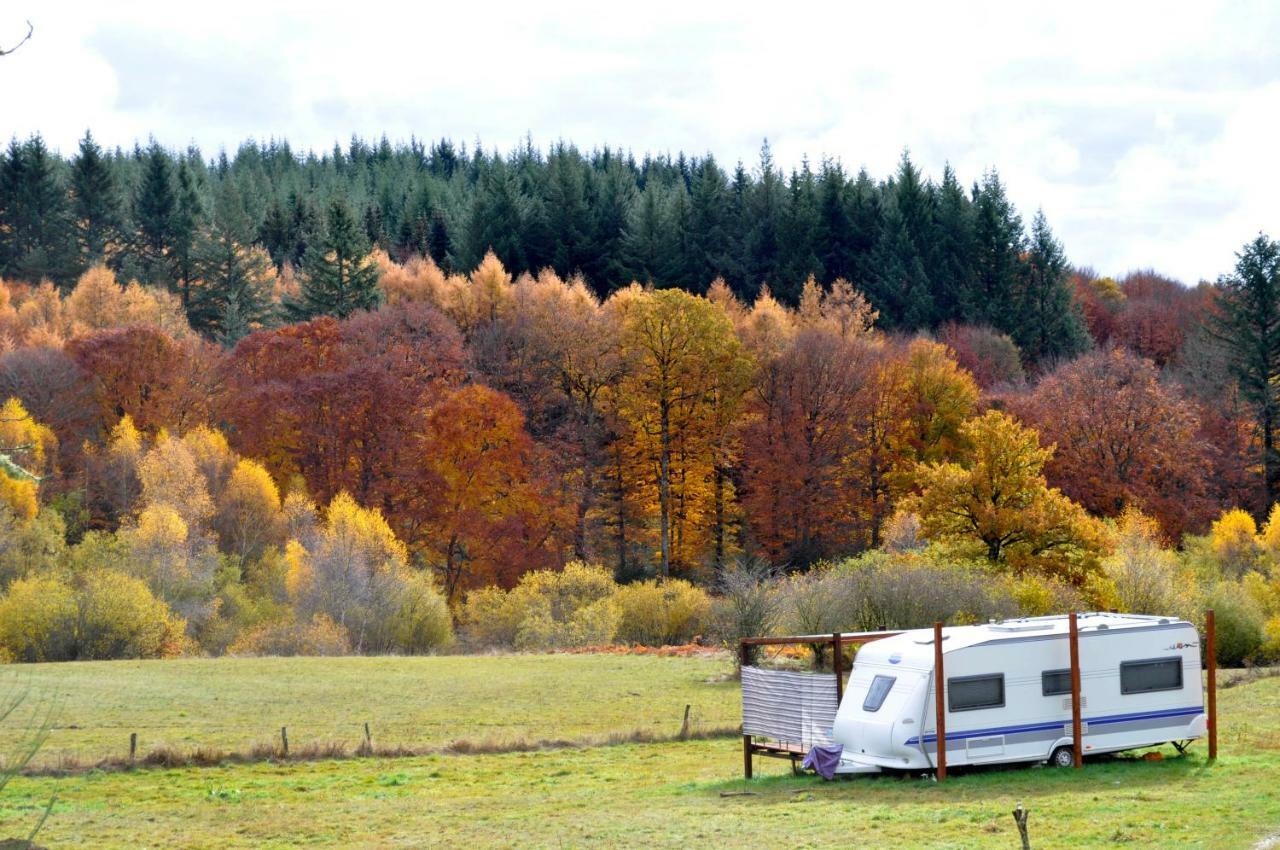 Guillerin Caravan And Glamping Sornac Exterior photo